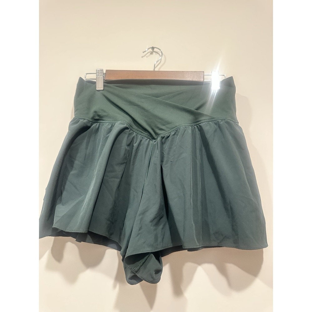 OFFLINE by Aerie Real Me Crossover Flowy Shorts. Dark Green Large